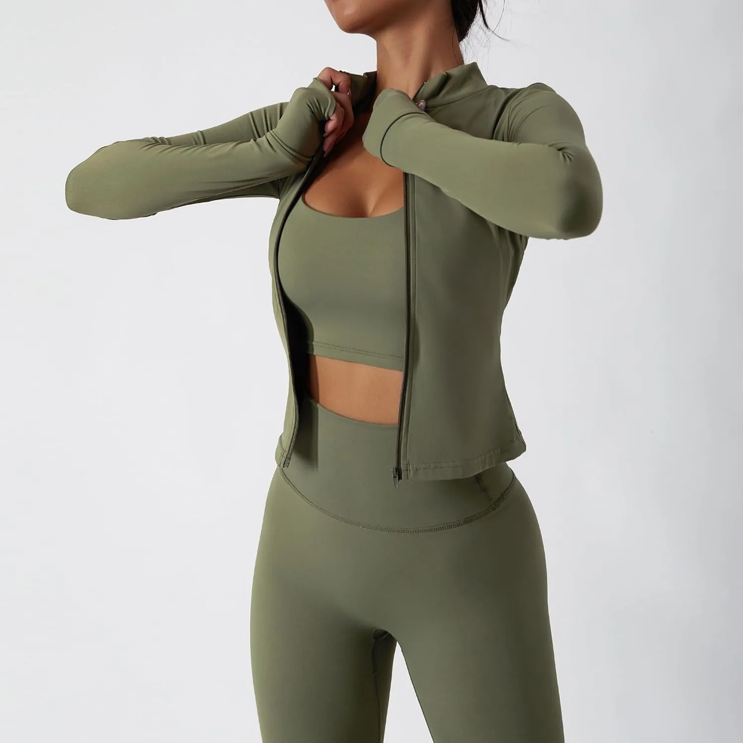 3-Piece Seamless Moisture-Wicking Workout Set for Women - Gym, Fitness, Running, Yoga Sportswear