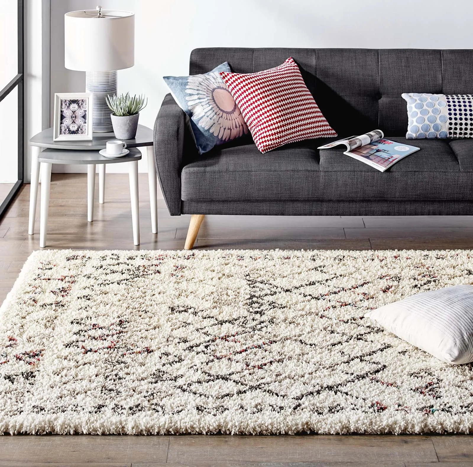 Skadi Rainbow DiamondShag Area Rug